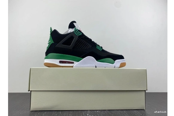 Black Jordan Retro DR5415-030 4 Green  DR5415-030   SB 0201